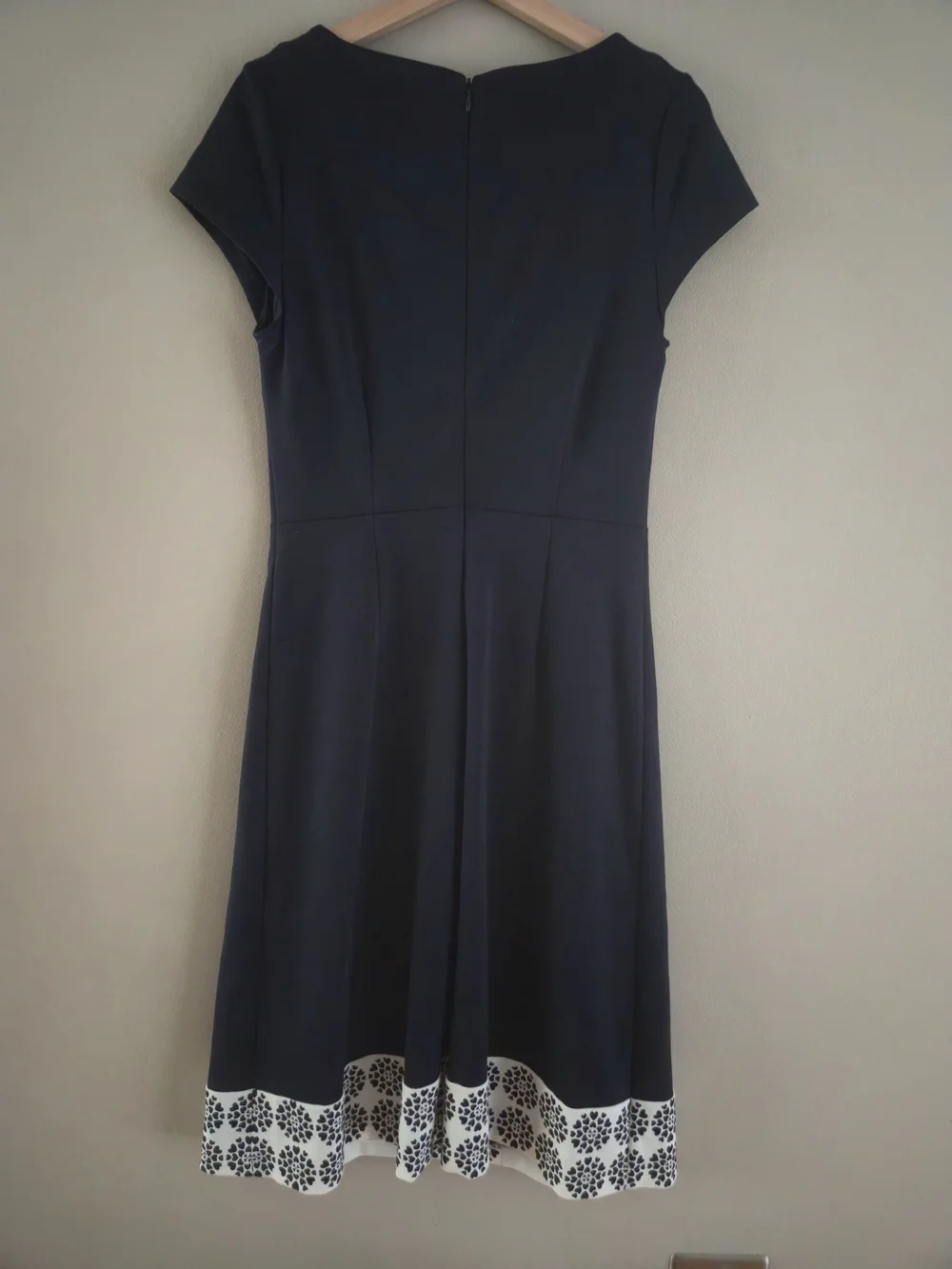 BODEN Frederica Ponte Midi Dress Navy Blue Heart Floral Cap Sleeve - Picture 6 of 10
